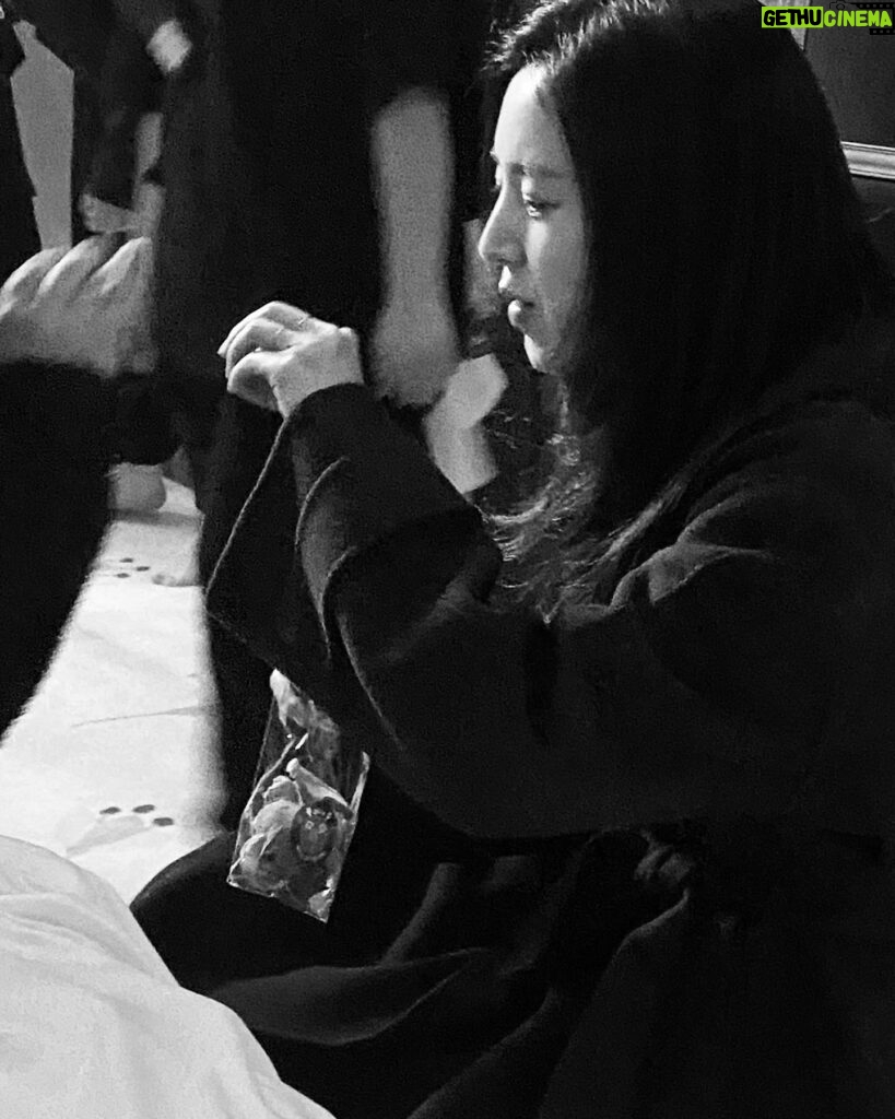 Han Chae-a Instagram - 오늘 현장 🎬