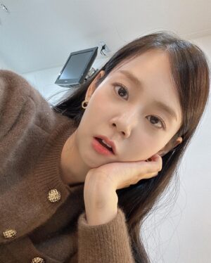 Han Seung-yeon Instagram - #이천시 #청소년진로콘서트
잘 마쳤습니다- 손이 덜덜 떨렸지만- 말은 안버버했으니 다행. 휴-
다들 열심히 행복해지자구요!!
(우리 팬들도 너무 고마워요!!!)
#너무떨려서집에가고싶었지만또해내찌