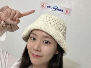 Han Seung-yeon Instagram - #happy #17th #anniversary #kara #gyuri #seungyeon #nicole