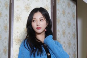 Han So-eun Instagram - 🦋