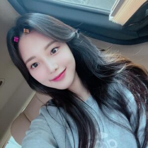 Han So-eun Instagram - 꼬은이 #마녀는살아있다