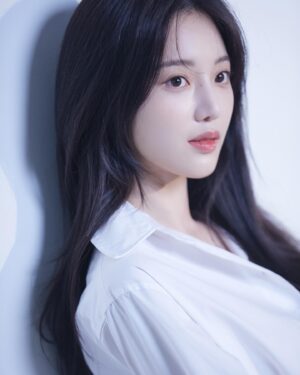 Han So-eun Instagram - 💙