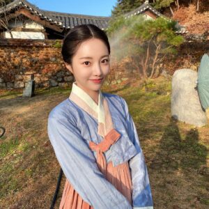 Han So-eun Instagram - 오늘 조선변호사 은수 두두두등장🤍
#mbc#조선변호사