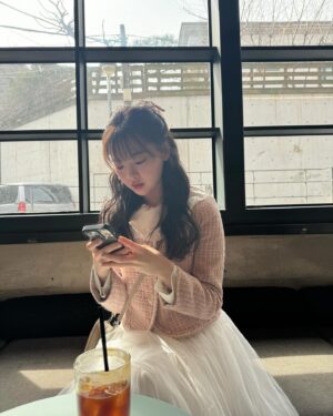 Han Su-ah Thumbnail - 37.9K Likes - Top Liked Instagram Posts and Photos