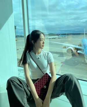 Han Sung-min Instagram - Let's go to Phuket with Chanel Beauty Trip!! 🌺