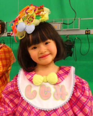 Hana Toyoshima Instagram - こどもの日ですね👶🏻

「こどもの人格を重んじ、こどもの幸福をはかるとともに、母に感謝する」日だそうです。

小さい頃から沢山の経験をさせてもらって、私は幸せ者だなと日々感じています。
感謝の気持ちを忘れずに、毎日を大切にしていきたい！

…そしてこの頃の私とってもかわいい‪^ ^♡