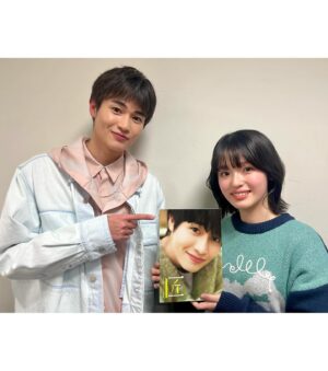 Hana Toyoshima Instagram - ‪ 𓈒𓏸
「みなと商事コインランドリー
ちょっぴりホットな真冬の大感謝祭」

ちょっぴりどころかとんでもなくホット、激アツでしたね！

この作品が本当にたくさんの方々に愛されていることを改めて実感いたしました… 
桜子として出演できたこと、誇りに思います！

素敵なお兄さん方、今回もお世話になりました🙏🏻
TikTokなんかも一緒に撮らせていただきましたよ、みてね

西垣さんからは写真集いただいちゃいました。くださいってねだろうと思ってました。笑
ありがとうございます！

またどこかで皆さんとお会いできますように...🫧