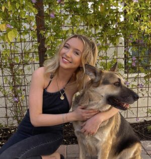 Hana Hayes Instagram - 24 🤍 featuring my plant and fur babies