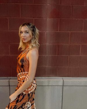 Hana Hayes Instagram - These were absolutely not taken outside of CVS