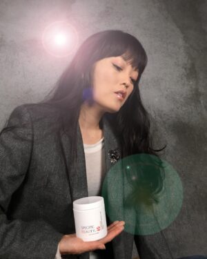 Hana Mae Lee Instagram - @SpecificBeautySkinCare is now available at @Target 😃 Dark Spot Corrector Pads from Specific Beauty are THE BEST. I love how well they brighten and even-out the look of my skin. Find them (and the whole @SpecificBeautySkinCare line) at @Target! #ad