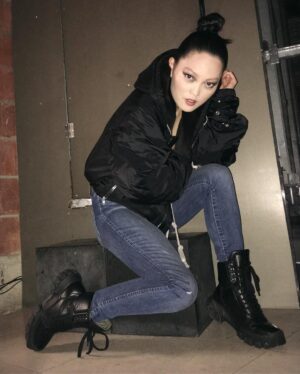 Hana Mae Lee Instagram - Holiday weekend starts tonight! ❄️☃️ Here’s some pix channeling some poses from the FUBU and Sean Jean days... I miss their puffer jackets!!