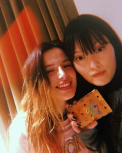Hana Mae Lee Instagram - Celebrating #LAPride with @bellathorne @mcmworldwide love this woman. Get her book #thelifeofawannabemogul 💋