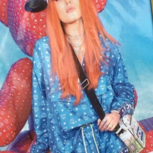 Hana Mae Lee Instagram - Celebrating #LAPride with @bellathorne @mcmworldwide love this woman. Get her book #thelifeofawannabemogul 💋