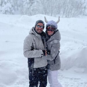 Hande Subaşı Instagram - Winter mood 👻🤍❄️ #couples 
#uludağ #march2022 #ski #turkey
