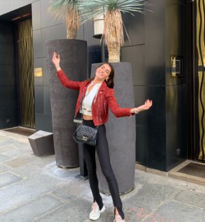 Hande Subaşı Instagram - Sevgilim çekince…:) 💫🥰 #photocredittomylove #amour #paris #france
