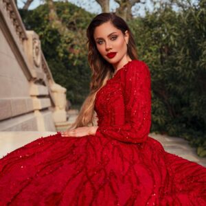 Haneia Maurer Instagram - Make up @sanaa_make_up 
Coiffure @leilab.coiffure 
Dress @sofiamariage_off 
📸 @voyageurmarseillais 
Host @celine.villagaby et Farid ❤️