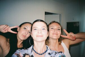 Hanna Ardéhn Instagram - ✨ Kodak gold ✨