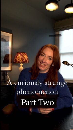 Hannah Fry Instagram - The chances of having a baby boy or a girl subtly change depending on when in the cycle you conceive*

AND IT TURNS OUT THE SAME IS TRUE FOR COWS 🐄 

#data #math #maths #farming #fitbit #babies #meme #cowsofinstagram #science #animals #farmer

* the theories for why this might be the case revolve around the subtle hormone and acidity changes in the female at different times in the cycle favouring certain sperm over others.