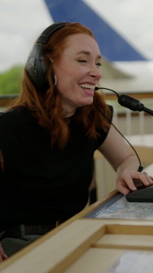 Hannah Fry Instagram - FIRST DAY AT AIR TRAFFIC CONTROL SCHOOL
#behindthescenes #secretgenius #S2 #iplayer