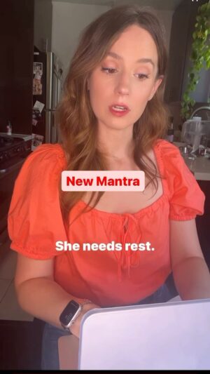 Hannah Marie Hines Instagram - Say it with me now!! • ok but fr who is just doing ✨their best✨ atm?
.
.
.
.
.
.
.
.
.
.
.
.
.
.
.
.
.
.
#mantra #millennialhumor #doingmybest #shesdoingherbest