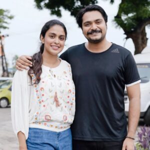 Hannah Reji Koshy Instagram - It's been a pleasure working with you @kaleshramanand . 
It was indeed a roller coaster ride for us both I guess!!! 
😇😇😇😇
Thanks to director @neeleshek  for trusting us 🥰
Pic credit @haris_sainudeen