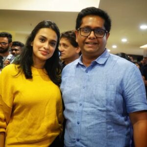 Hannah Reji Koshy Instagram - Overwhelming gratitude for all your love shown towards Kooman and yeah thankyou for accepting Lakshmi.. 
With the pillars of Kooman... Our Director @jeethu4ever , our superstar @asifali  and our creative mind @kkscreenplay 

PRO @vaisakh_c_
Photography @manukthankachankavalayil 
Styling by @sanliya_sabu 💛

Managed by @huwais.majeed
Agency @maxxocreative