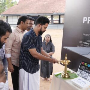 Hannah Reji Koshy Instagram - Happy & honoured to share the Pooja stills of my next!! With blessings & prayers 🙏 #Kdilse ❤️

Written & Directed by @neeleshek 🎬
Produced by @svkamovies022 💰 

@hannahrejikoshy @suman_ambatt @kiran_rz  @collins_jose_dp @manu.n.s62 @noufal_hussain_ @aneeshcine @merlin_lizbet @hussain_bin_hamza @sajithmundayad 📸: @haris_sainudeen

#kaleshramanand #hannahrejikoshy #next #malayalamcinema #actor #blessed #gratitude #dowhatmakesyouhappy #lovewhatyoudo #nevergiveup #positivevibesonly #artistforlife