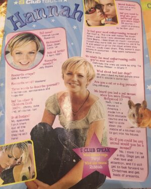 Hannah Spearritt Instagram - Did y’all love reading these as much as me back in the day?

#throwback #sclub #sclub7 #declutterorkeep