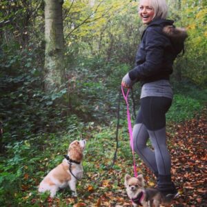 Hannah Spearritt Instagram - #Winter walk in the #woods with the pups! Sporting an entire new outfit from @zakti_active soooooo warm n comfy👌😍☺️ and fits like a glove! Thank you so much 🙌😃 dogs are #welljel lol 🙊 #lovingit #workout #activewear #zaktiactive #photooftheday #nature #dogsofinstagram #winterfashion