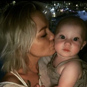 Hannah Spearritt Instagram - #myworld #holiday #sun #goodvibes #mybabygirl 🥰