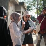 Hannah Al Rashid Instagram - SEAscreen Academy 2024….WHAT AN ABSOLUTE FRICKIN JOY TO HAVE BEEN A PART OF IT 🥹🫶🏼💕☀️ I have been back to Makassar 3 times in the past 6 months, and every time I have come back inspired and refuelled thanks to the interactions and conversations I’ve had with local creative communities and film makers there. So when the opportunity came to offer my help for SEAscreen, I knew it was going to be an incredible learning experience. To my fellow mentors, thank you for teaching me so much this week. In reality I was there to learn and absorb as much as the participants, I am grateful for all the time and energy and knowledge you all shared 🫶🏼 @rizariri @prima_rusdi @andiburhamzah @yndlaurens @nelleu @uabumrungjit To the organisers and volunteers and helpers who looked after us so well especially @andifza @yuukartika @ferandamonica @fadhilaqilah @rchmtmstmn @wandaalwidia_ TERIMA KASIH BANYAK To the incredible participants and observers, thank you for your stories, your energy, your sincerity, your authenticity, you all truly inspire me. I wish every synopsis I read for work was as interesting and exciting as yours 🥹🫶🏼💕✨ Bangga banget bisa menjadi bagian dari initiative yang bantu membina dan mengembangkan talenta penulis dari Indonesia Timur ✊🏽 For all the privilege of “pusat”….honestly…the industry better be ready when you all burst onto the scene with your carefully curated and created work that represents your home towns so well! BANGGA! 📸 @ucnfdh @rhasals @ahmdfakhri_ @arjnapratama