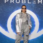 Hannah Al Rashid Instagram - Rekomendasi series untuk dibinge selama liburan iniiii 👽 Yang sudah nonton, what do you think??? That ending thoooooooooo!!!! 🙌🏼💕👽 #3bodyproblem