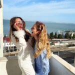 Hannah Dodd Instagram - Time of our lives celebrating #clen 🐓 You deserve the world and more @clairegcrossley .💛 🧡.