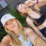 Hannah Dodd Instagram - So I’m technically a day early here but it’s already your bday in Aus! Happy 30th sissy! - Annoyingly in your classic Alice way, you’re basically the best big sister ever. We’re the luckiest to have you and you will forever be the coolest person in the world to me. Enjoy your day. Miss you a whole bunch. Love you A dawg x