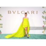 Hannah Dodd Instagram - Tinker Bell went to the ball 💫. Thank you @bulgari for a magical evening x Styled by @sarahroseharrison / @styledbysrh Hair @rosskwan Make up @oliviadeveymakeup 💛