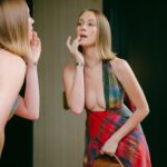 Hannah Einbinder Instagram - got ready w @instylemagazine for the @ralphlauren show 💙 photo by @thestreetsensei 💙
