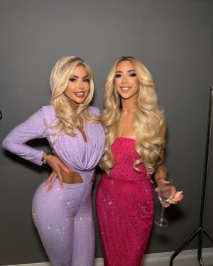 Hannah Elizabeth Instagram - Wow… what a week! I had an absolute ball last night with the amazing @gkbarry_ I’m so grateful for the opportunity to get on stage with Grace for the @savinggracepod at the London Palladium !!!! Such a boss week and I’m SO overwhelmed by the support since coming out the @loveisland Villa and wanted to say a massive thank you to everyone! 🤍❤️🌴☁️🍆✨👅

Make up - @makeupbyhanx 
Hair - @joel_maghair21 .
Wearing - @modemwah