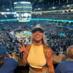 Hannah Goldy Instagram - My first Orlando Magic game was so fun!! 🤍