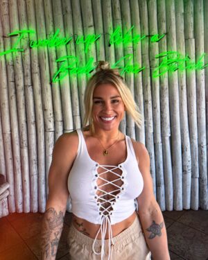 Hannah Goldy Instagram - 🤍