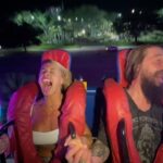 Hannah Goldy Instagram - My brother @goldytheelf really pushed me out of my comfort zone this weekend 😂😂 He also talks about poop a lot 😂 watch the second video 💩