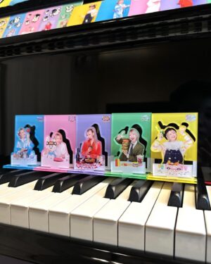 Harami-chan Instagram - #ハラミちゃん5周年ツアー
ついにグッズ発表だぬーー！😳🏅🌈✨

5周年なので5色展開が多くめっちゃカラフルで元気出る🫶
今回もお米さんに愛こめてハラミがイラスト描き下ろしたにょん🎨

みんなどれ狙う❓
(ハラミはお煎餅😂笑)

📍EC販売
5/16(木)20:00〜
mumoショップにて

📍会場販売
5/17(金)サントリーホール15:00〜
※シンフォニーホール以降の公演13:30〜