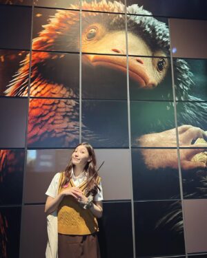 Haruka Tateishi Instagram - どれ載せようか悩んでる間に時間経ちすぎちゃったスタジオツアー第二弾😢🪄✨

最近いろんなところでハリーポッターコラボ見かけるから嬉しい限りです🪄
週末から冷え込むところも多いようなので、皆さん体調お気をつけくださいね🥲

おやすみなさい✨

#studiotourtokyo #harrypotter
