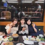 Haruka Momokawa Instagram - 夢だった屋形船に行ってきたの〜🚤❤️ 今回はお酒飲むメンバーで行ってきました🍺🍺🍺 ビール、ハイボール、茶割り、ワイン、日本酒と飲み放題メニュー全制覇してきました🤣🤣🤣🤣 楽しすぎたんだけど❤️❤️❤️❤️❤️ 軽くお花見もできて幸せな1日でした🌸 #東京観光 #屋形船 #お花見