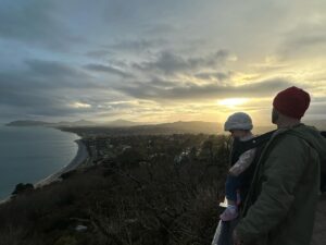 Hayley Erin Instagram - Winter strolls avec Juno et Maude #JunoetMaude