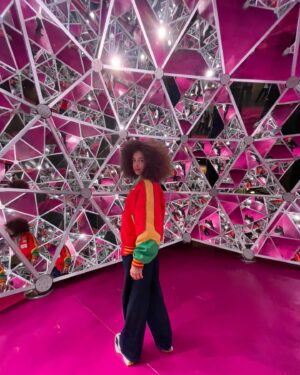 Hayley Law Instagram - Now that’s what I call art