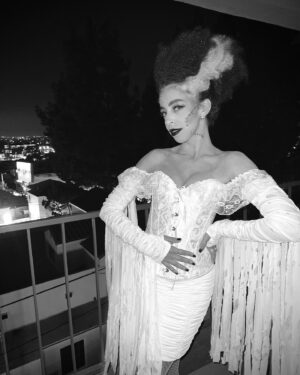 Hayley Law Instagram - I miss my Frankenstein 🖤