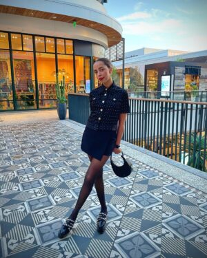 Hayley Law Instagram - Available for your next pizza party