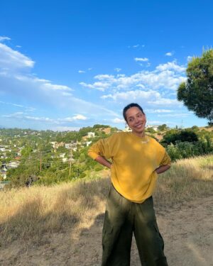 Hayley Law Instagram - Palm trees, sunshine, enchiladas, record setting fig trees & date nights. 🤗 I like it