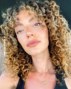 Actress Hazal Şenel HD Instagram Photos and Wallpapers June 2024