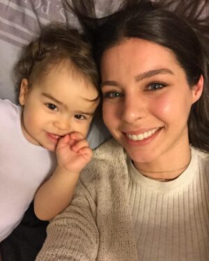Hazal Adıyaman Instagram - Düğme burunlu yarim, Ömer’im. 💙